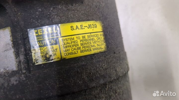 Компрессор кондиционера Volvo V70, 2003