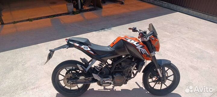 KTM duke 125