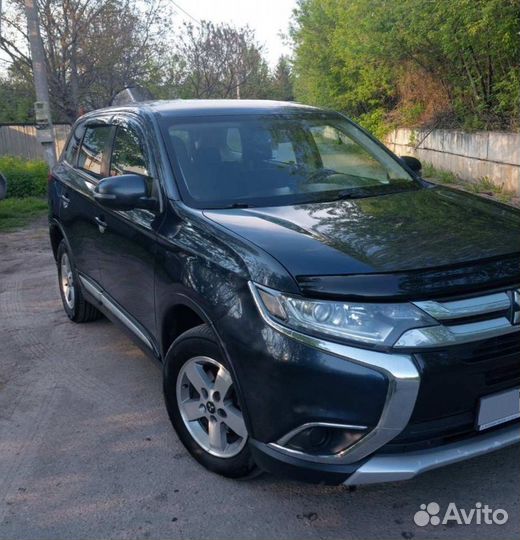 Mitsubishi Outlander 2.0 CVT, 2017, 200 000 км