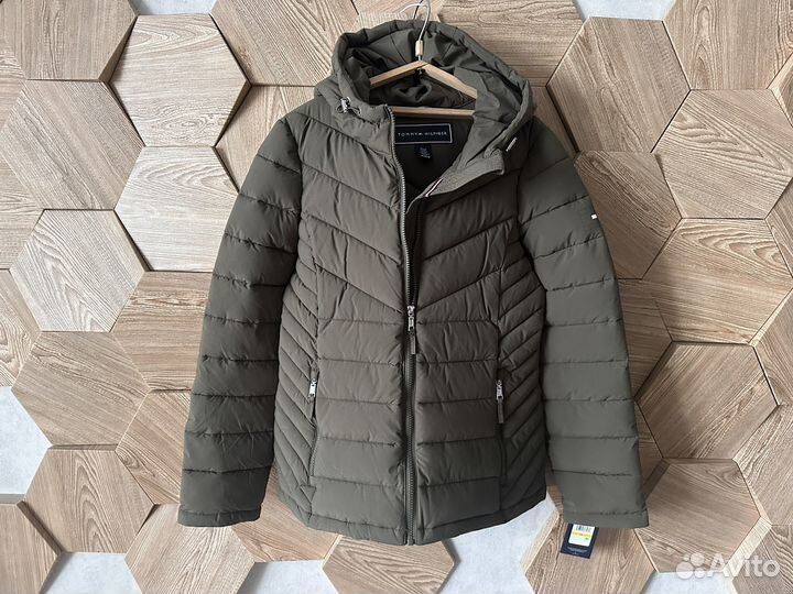 Tommy hilfiger куртка демисезонная M L оригинал