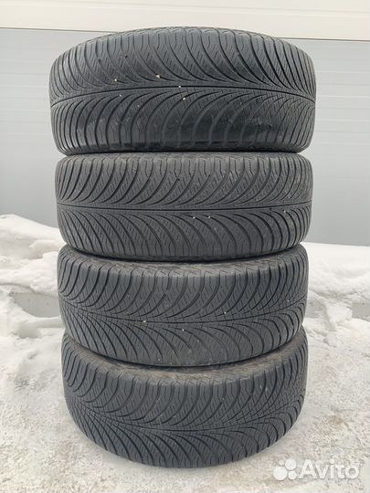 Goodyear Vector 4Seasons Gen-2 SUV 225/60 R17