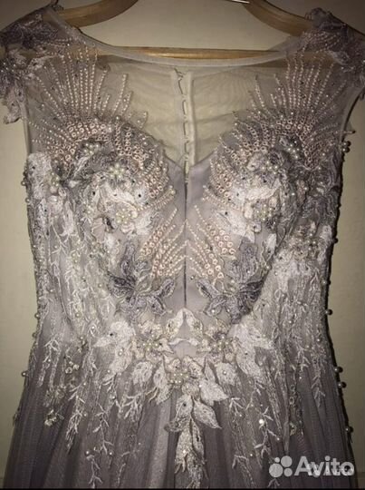 Вечернее платье