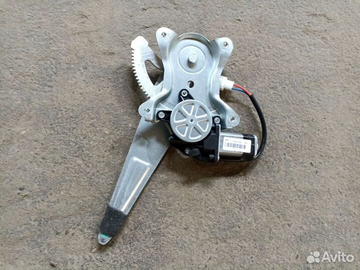 Стеклоподъемник задний правый T116204120AC для Tig