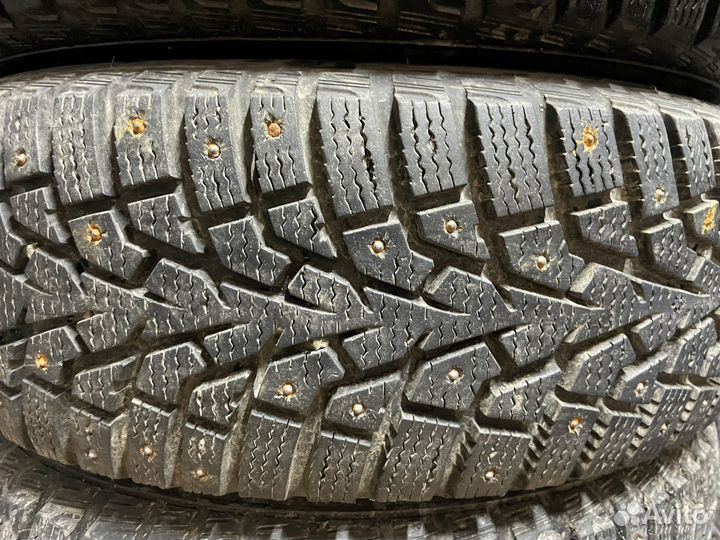 Maxxis ArcticTrekker NP3 215/65 R16