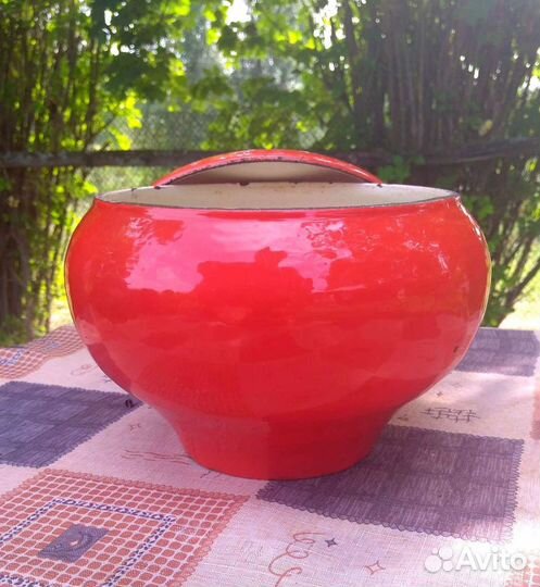 Старый эмалированный чугунок на 1,5л