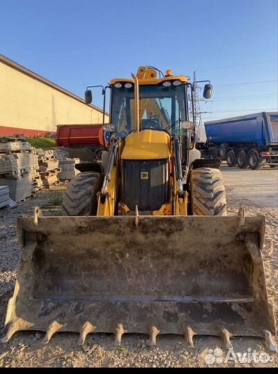 Экскаватор погрузчик jcb
