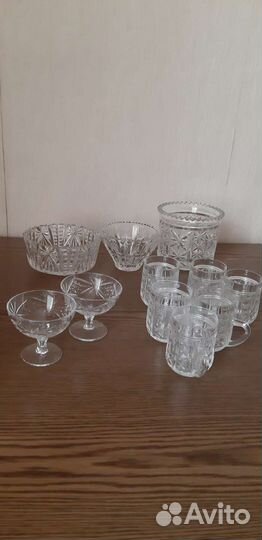 Вазы и кружки из хрусталя советские