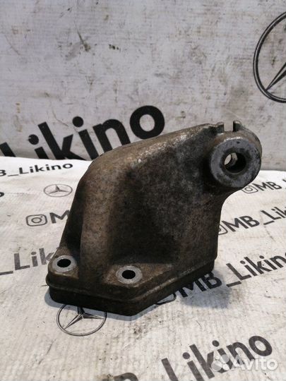 Кронштейн опора двигателя левый Mercedes Ml Gl