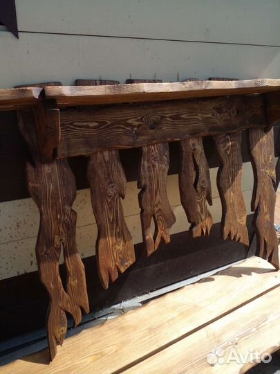 Вешалка настенная деревянная