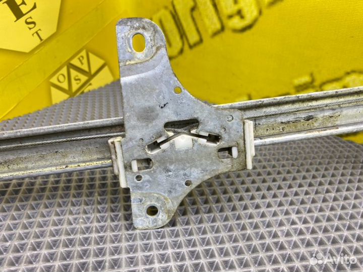 Стеклоподъемник задний правый Suzuki Wagon R Plus