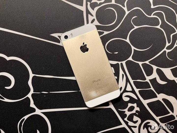 iPhone SE, 32 ГБ