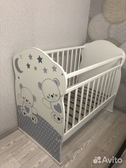 Детская кроватка