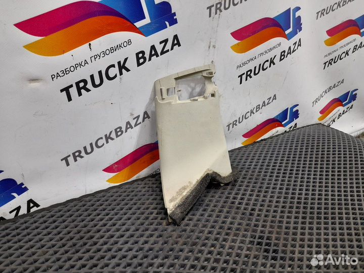 82869588 Накладка кабины левая Volvo FH