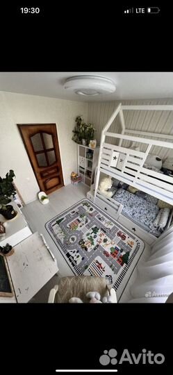 Детская двухярусная кровать