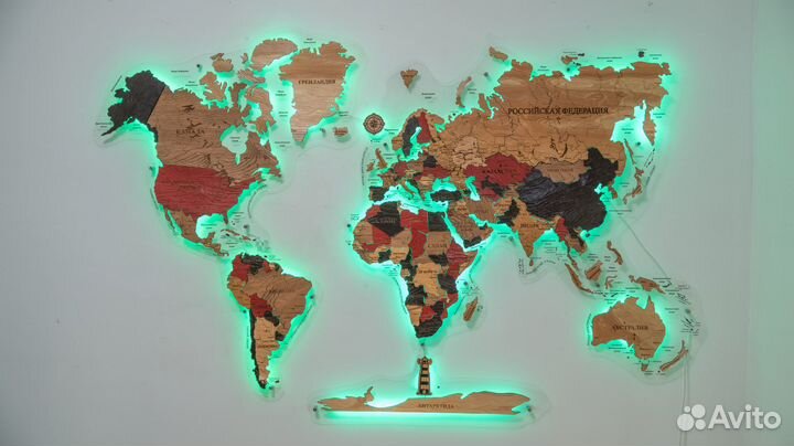 Карта мира из дерева