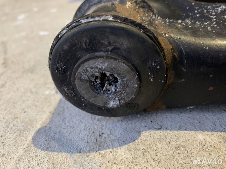 Рычаг передний левый skoda octavia a5 2012