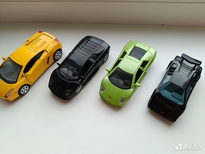 Модель автомобиля Lamborghini 1.32