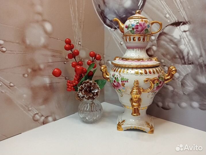 Самовар сувенирный.Розовая Гжель.Позолота