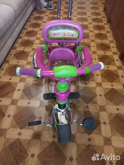 Детский велосипед для девочек трёхколёсный
