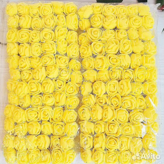 Розы на проволоке