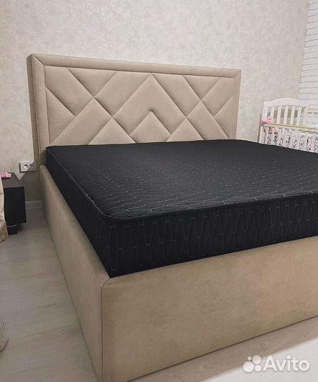 Кровать 180х200