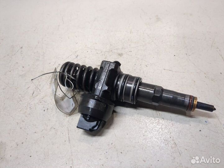 Форсунка топливная Volkswagen Touareg, 2008
