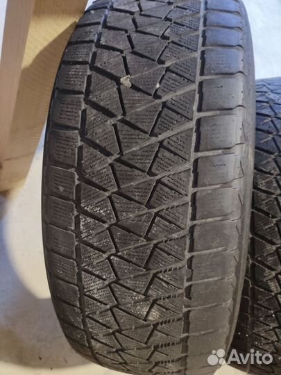 Bridgestone Blizzak DM-V2 235/60 R18