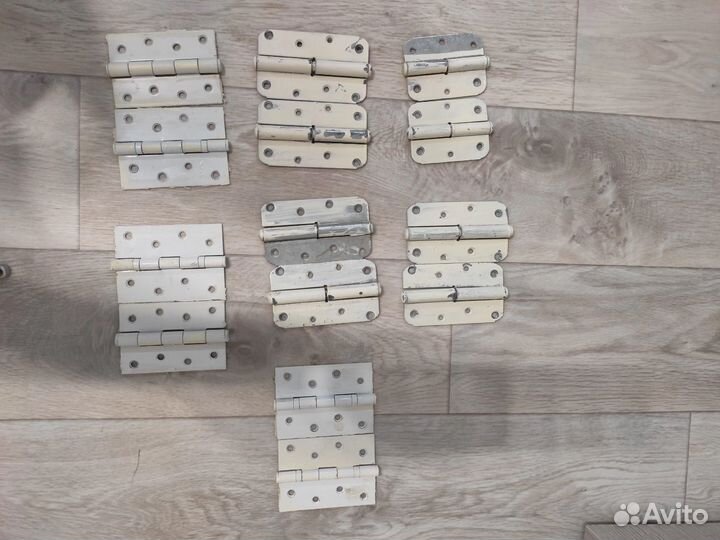 Дверные ручки с ключами