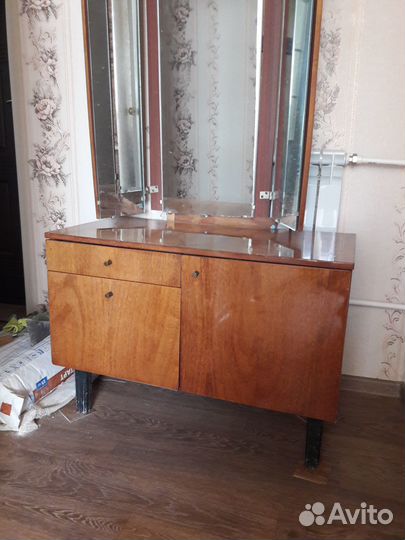 Трюмо трельяж с зеркалом