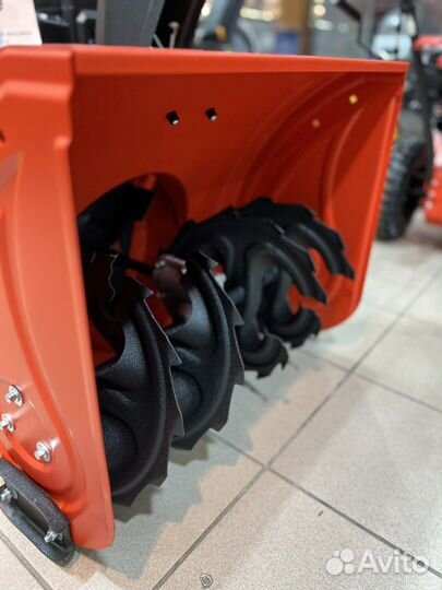 Снегоуборщик Honda HSS