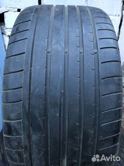 Dunlop SP Sport Maxx GT 275/30 R20
