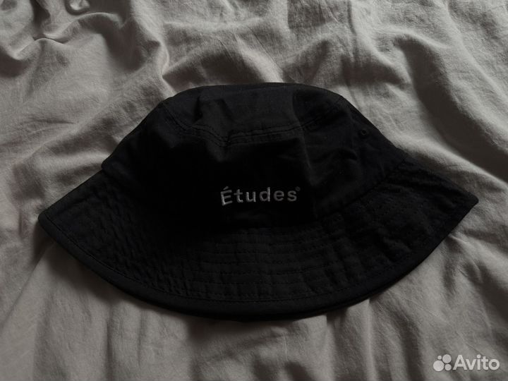 Панама Études