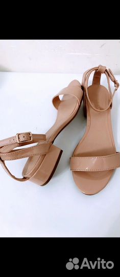 Шлепанцы женские