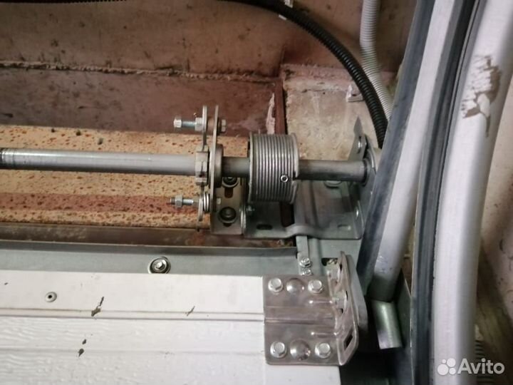 Ремонт секционных ворот/автоматических/рольставней