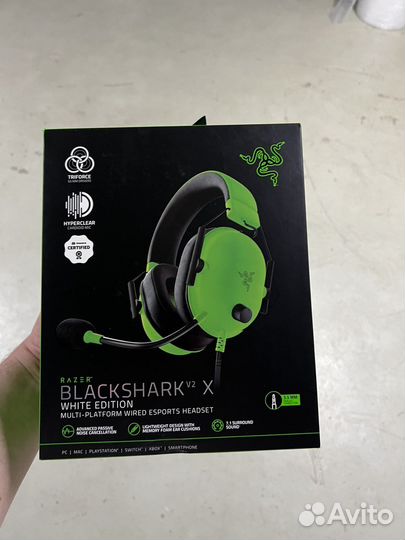 Игровые наушники Razer Blackshark V2 X Green