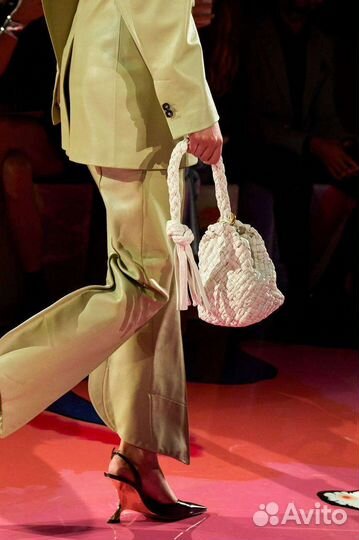 Стилист имиджмейкер