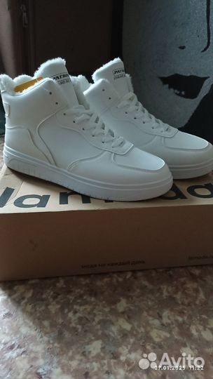 Мужские зимние кроссовки 44 р