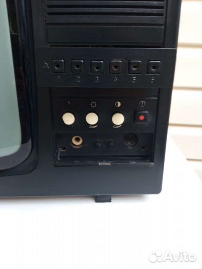 Чёрно-белый телевизор 