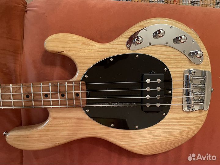 Бас гитара Sterling by Music Man Ray 34-Ash-M2