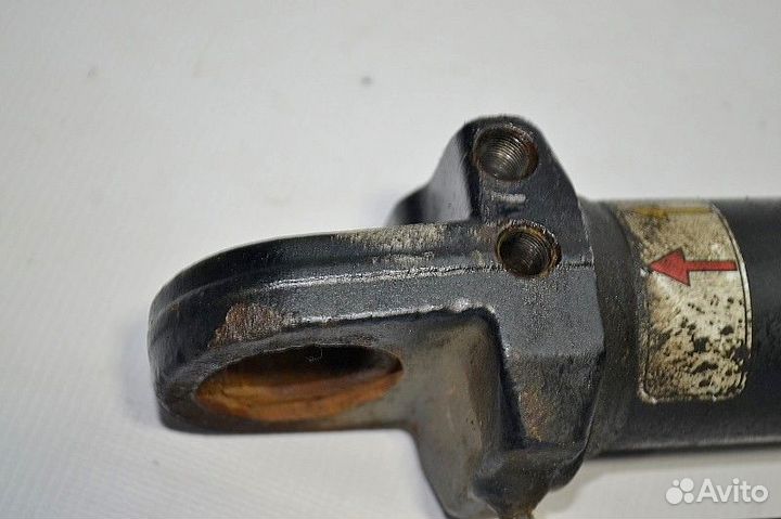 Цилиндр подъема кабины renault trucks Magnum Dxi