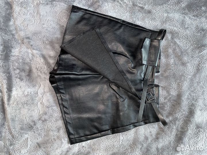 Шорты женские кожаные