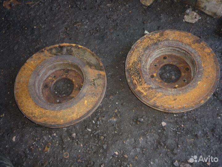 Тормозные диски Ниссан Альмера Н16