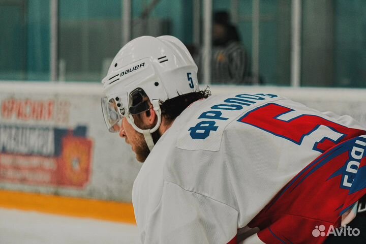 Тренер по хоккею