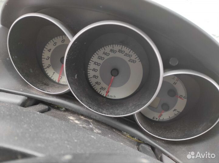 Приборная панель щиток mazda 3 bk 1,6 МКПП