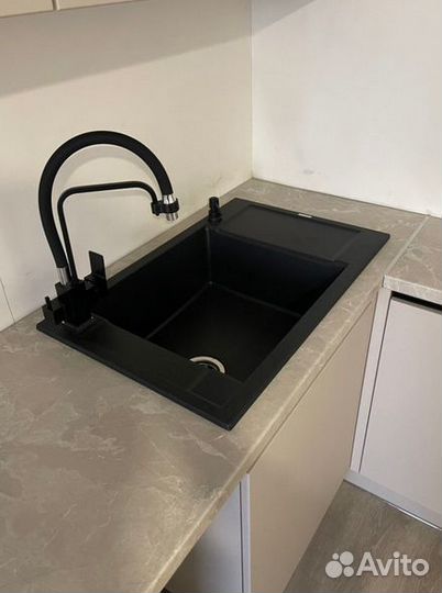 Кухня угловая с установкой