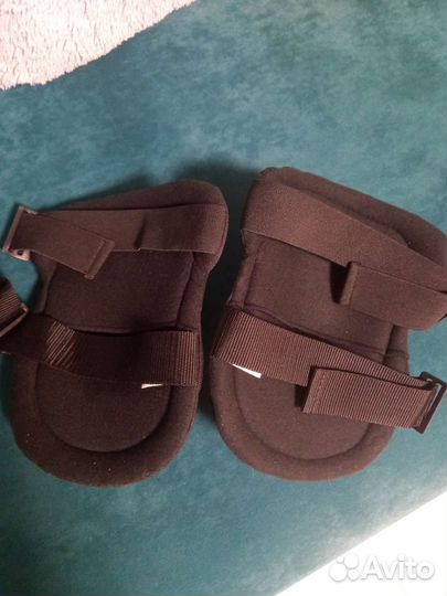 Хоккейные наколенники