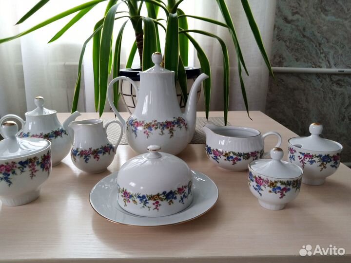 Посуда из фарфорового сервиза ylmenau 1777