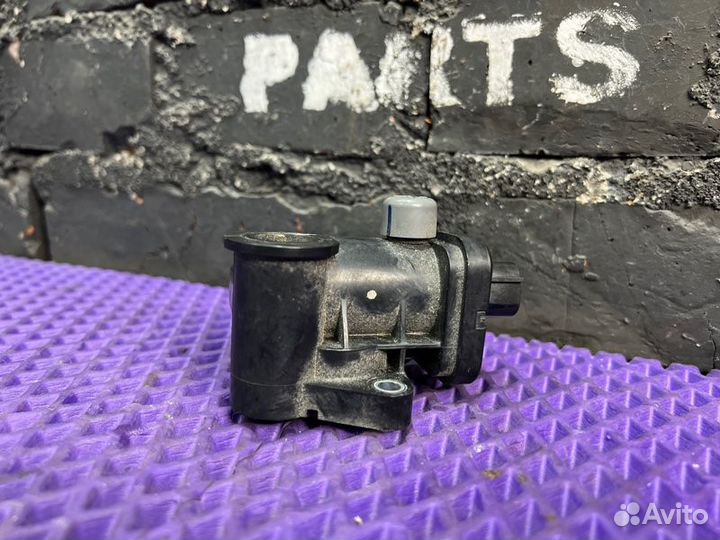 Механизм изменения длины впускного коллектора