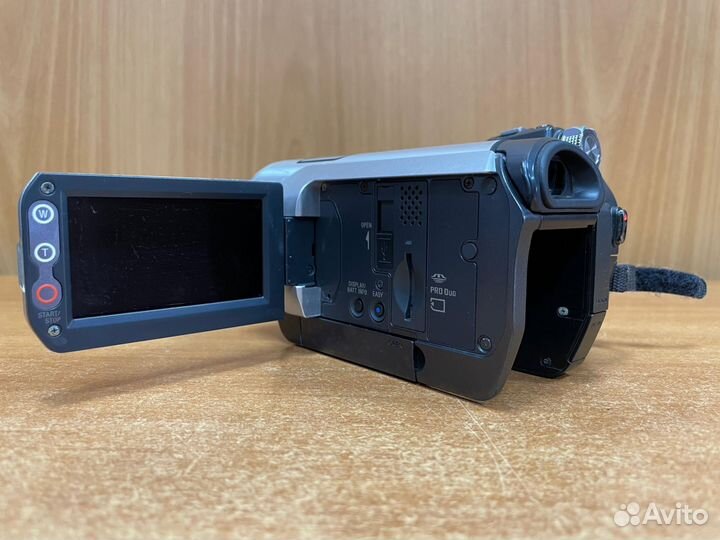 Видеокамера Sony HDR-HC5E