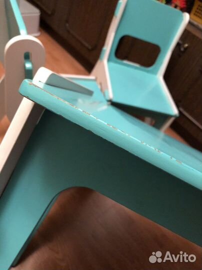 Детский стол и 2 стула